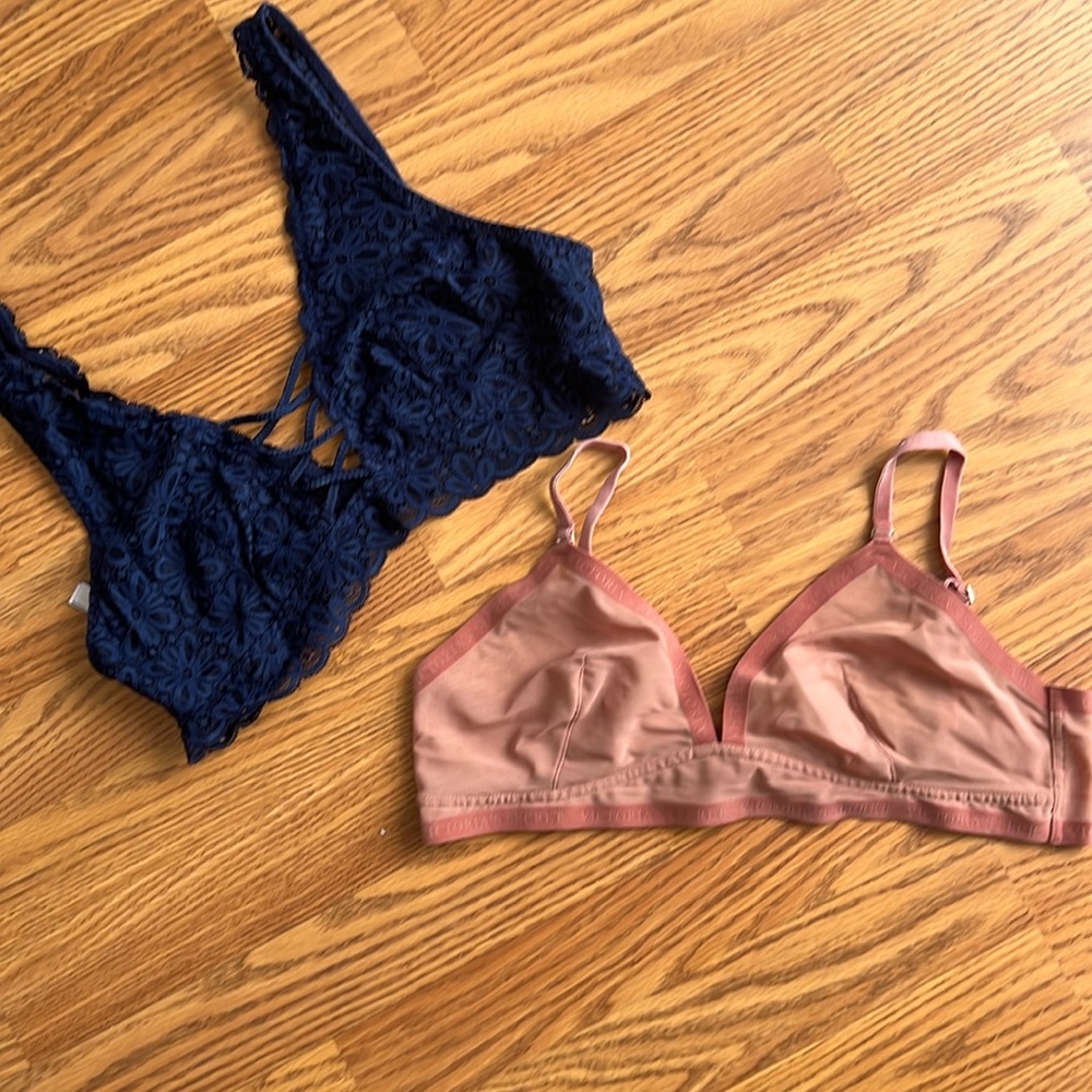 Victorias Secret | Bundle of two Bralette size Large